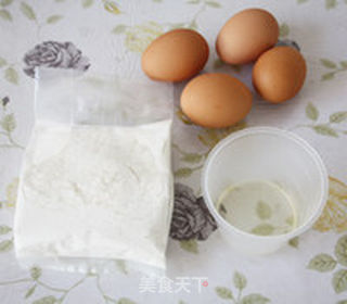 杏仁味蒸蛋糕的做法步骤:2