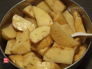 迷迭香烤土豆的做法步骤:6