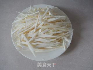 清炒茭白的做法步骤:2