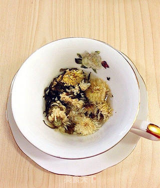 夏日降火清脂菊花山楂绿茶的做法步骤:7