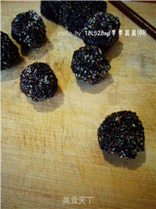 黑芝麻酥糖的做法步骤:10