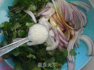 凉拌五香牛肉的做法步骤:2