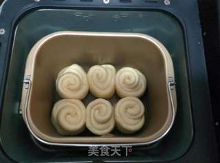 【蜜豆面包卷】——面包机版的做法步骤:12