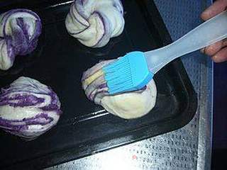 紫薯椰蓉面包的做法步骤:14