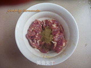 苦瓜炒肉的做法步骤:2