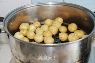 孜然土豆的做法步骤:2