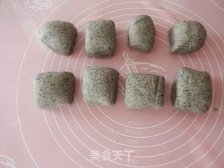 黑芝麻豆渣馒头的做法步骤:8