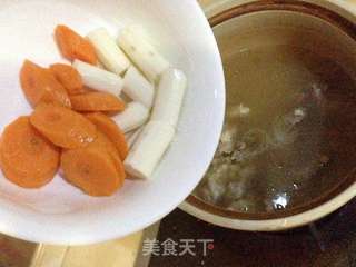 【薏米山药排骨汤】---去湿健脾肾补气的做法步骤:5