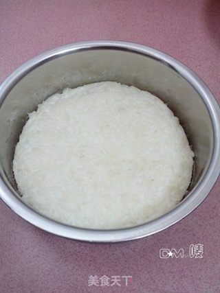 【剩米饭打造仿真慕斯蛋糕】蛋香土豆泥配米饭的做法步骤:3