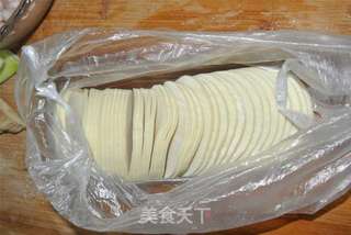 香菜猪肉水饺的做法步骤:2