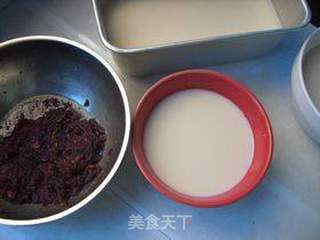 蒸炖玫瑰牛初乳的做法步骤:2