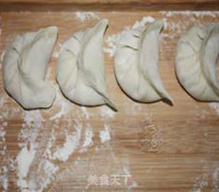 猪肉青椒豆芽蒸饺的做法步骤:11