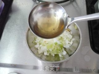 辣味葱油饼的做法步骤:3