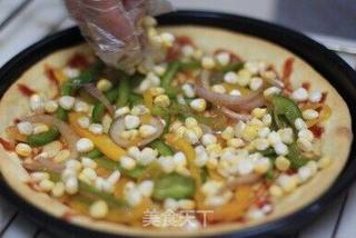 蔬菜培根披萨的做法步骤:10