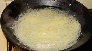 凉拌香芹土豆丝的做法步骤:5