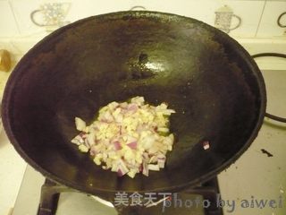 番茄培根蝴蝶意面的做法步骤:4