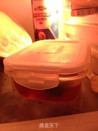 【蜂蜜柠檬水】----去暑减肥美白等多重功效饮品的做法步骤:5