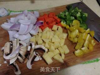 【咖喱土豆虾仁】----鲜美爽口的做法步骤:4