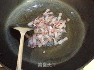 【培根秋葵炒饭】----百变剩米饭的做法步骤:3