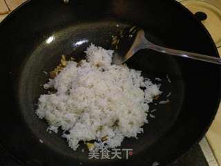 【培根秋葵炒饭】----百变剩米饭的做法步骤:9