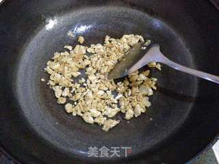 【培根秋葵炒饭】----百变剩米饭的做法步骤:8