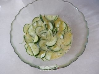 黄瓜煎蛋的做法步骤:4