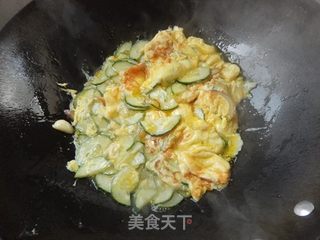 黄瓜煎蛋的做法步骤:8