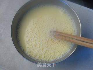 草莓冰激凌的做法步骤:2