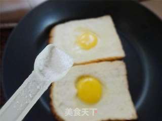 用食物来表达爱意——爱心吐司煎蛋的做法步骤:8