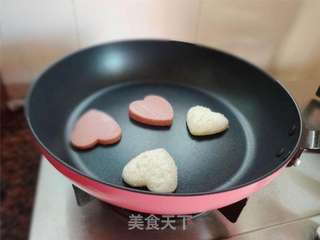 用食物来表达爱意——爱心吐司煎蛋的做法步骤:10