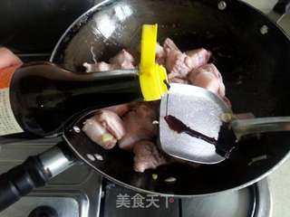豆角红焖肉的做法步骤:4