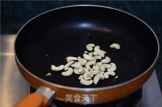 【海鲜菠萝饭】的做法步骤:3