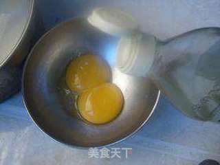 酸奶冰激凌的做法步骤:2