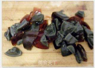皮蛋瘦肉粥的详细做法的做法步骤:2