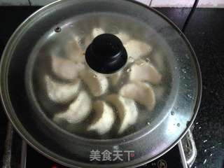 蕨根粉鲜虾饺的做法步骤:7