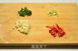 蚝油茭白的做法步骤:2