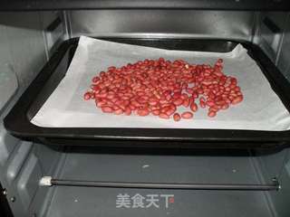 #自制休闲小零食——糖霜花生的做法图解2