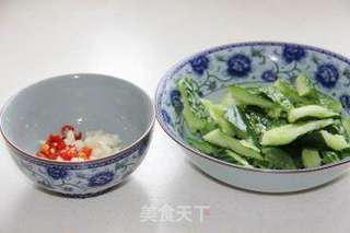 拍黄瓜的做法步骤：3
