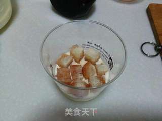冰淇淋面包甜品杯的做法步骤:11