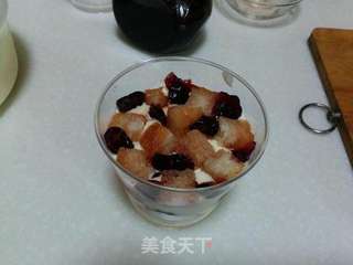 冰淇淋面包甜品杯的做法步骤:15