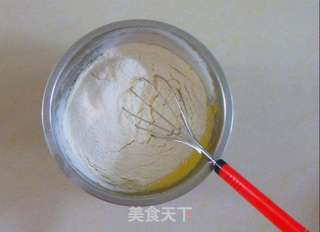 超Q润南瓜戚风的做法步骤:5