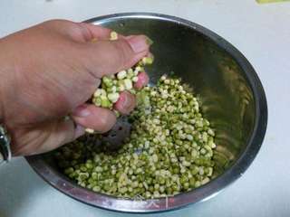【绿豆糕】——夏季里祛暑的一道小零食的做法步骤:3