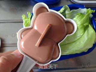 卡通肉松便当——萌化童心的饭团的做法步骤:6