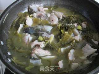 激起味蕾的酸辣开胃菜——泡椒酸菜鱼的做法步骤:6