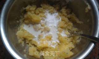 牛油果拌薯茸的做法步骤:3