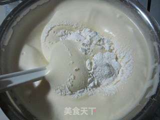 榴莲慕斯蛋糕的做法步骤:4