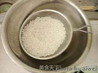蜜瓜西米盅的做法步骤:3