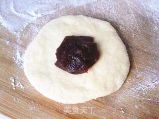 爱心早餐之果酱小餐包~(草莓果酱和红豆沙馅儿)的做法步骤:5