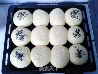 爱心早餐之果酱小餐包~(草莓果酱和红豆沙馅儿)的做法步骤:9