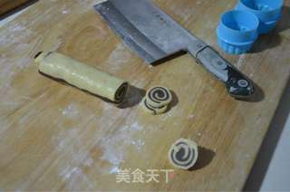 双色小饼干的做法步骤:10